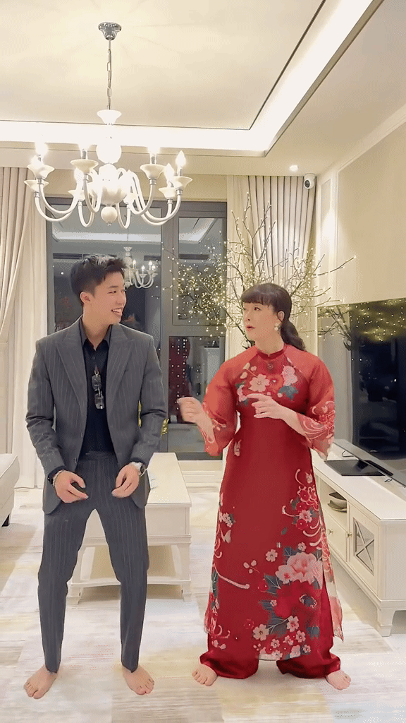 “Cựu” Táo Y tế Vân Dung hé lộ căn hộ tone trắng tinh tế, ngập tràn không khí Tết qua một chi tiết - Ảnh 1.