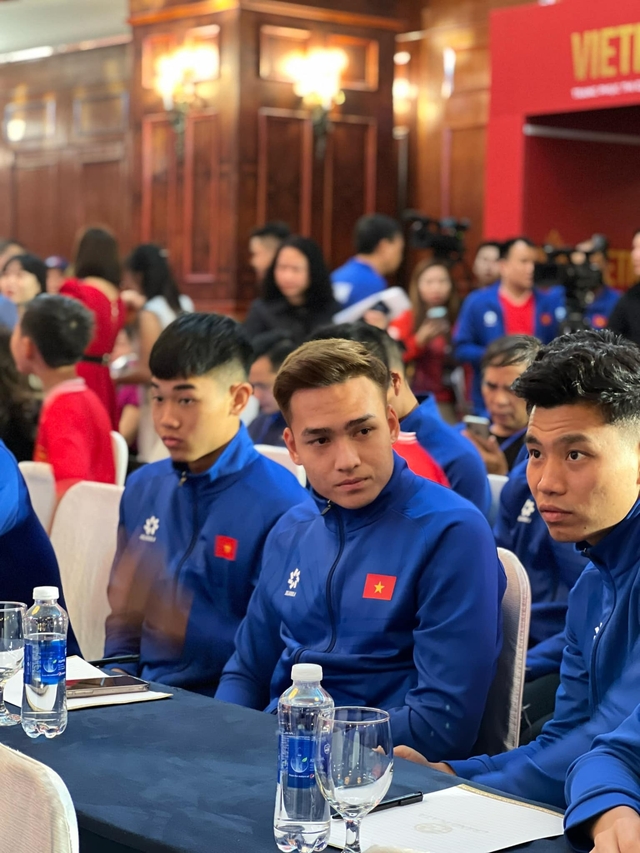 Đội tuyển Việt Nam nhận niềm vui lớn trước ngày lên đường tham dự Asian Cup 2023 - Ảnh 2.