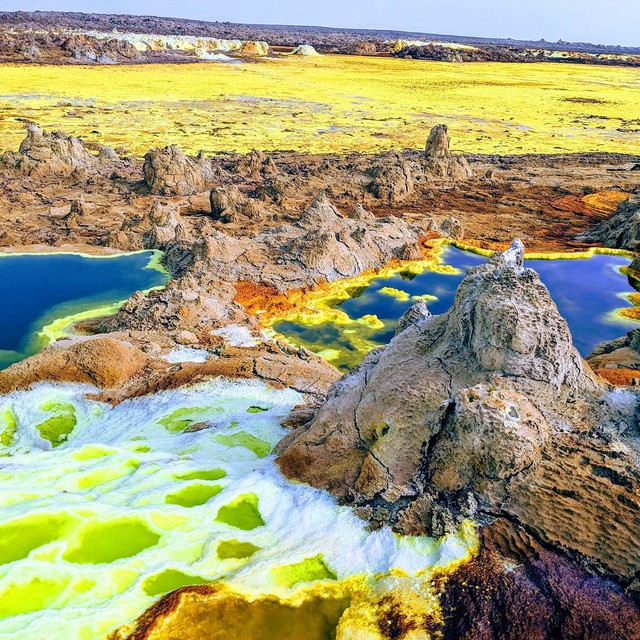 Khám phá 10 kỳ quan thiên nhiên kỳ thú: Những địa điểm bí ẩn ẩn giấu trên khắp thế giới - Ảnh 3.
