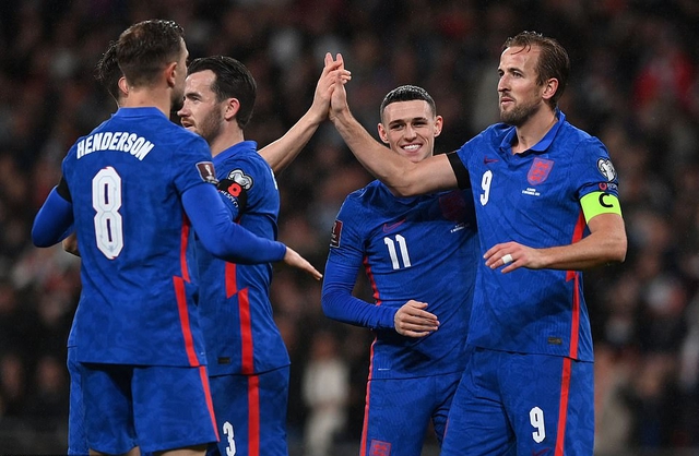 Đội hình tiêu biểu FIFPro: Messi, Ronaldo gây tranh cãi - Ảnh 6.