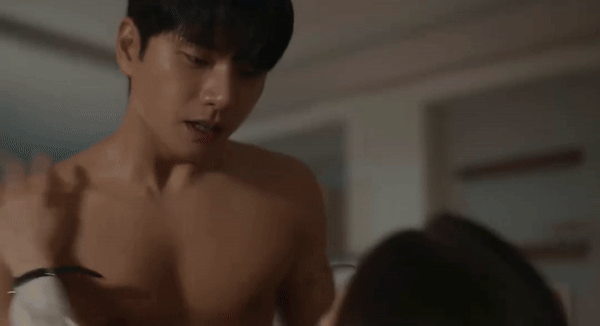 Cảnh nóng bị chê sống sượng nhất phim Hàn, nam chính cố tỏ ra gợi cảm khiến khán giả rùng mình - Ảnh 6.