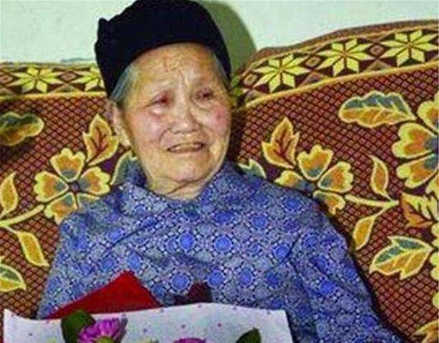 Cụ bà sống thọ 127 tuổi nhờ 3 thói quen đơn giản, không phải tập thể dục - Ảnh 1.