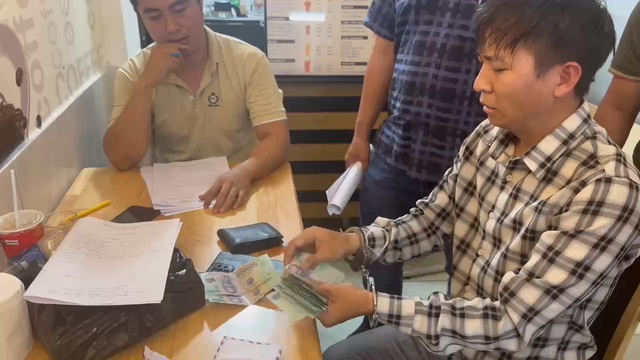 Công an TP HCM bắt cộng tác viên báo chí cưỡng đoạt tiền - Ảnh 2.