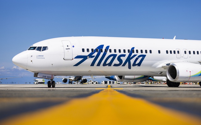 Alaska Airlines đình chỉ hoạt động của phi đội Boeing 737 MAX - Ảnh 1.