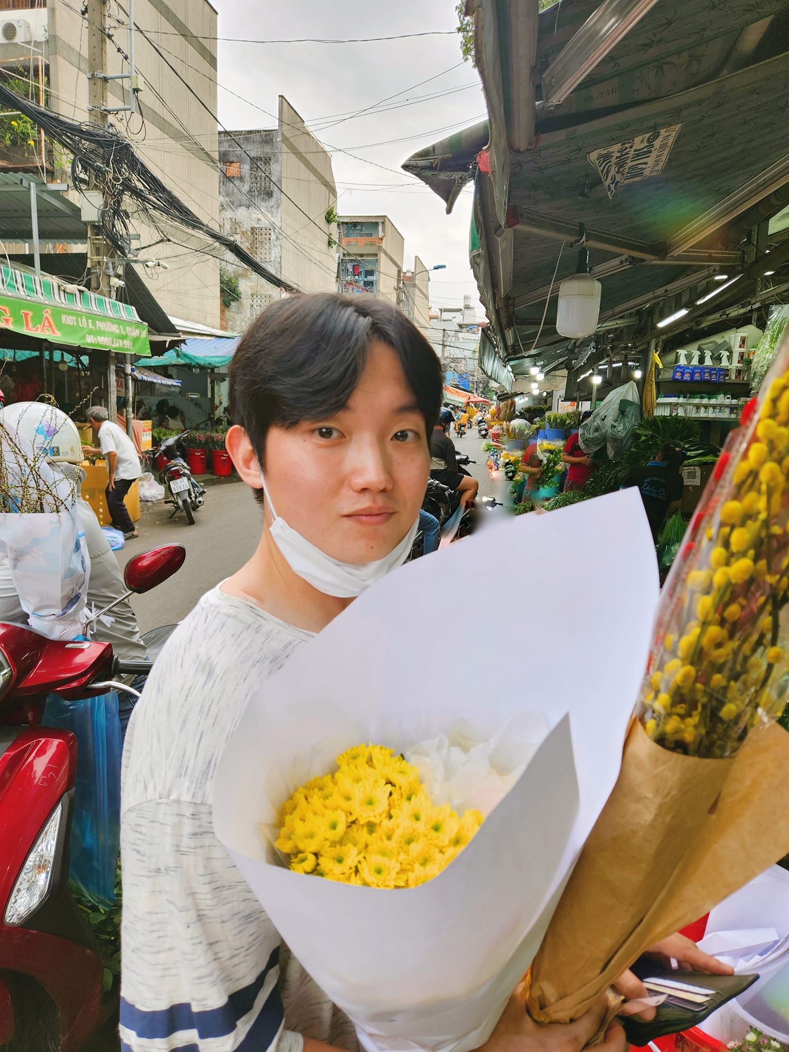 Học trò Hàn Quốc tán đổ nữ gia sư xinh đẹp, ngỡ ngàng khi chứng kiến cảnh tượng ngày Tết Việt Nam - Ảnh 6.