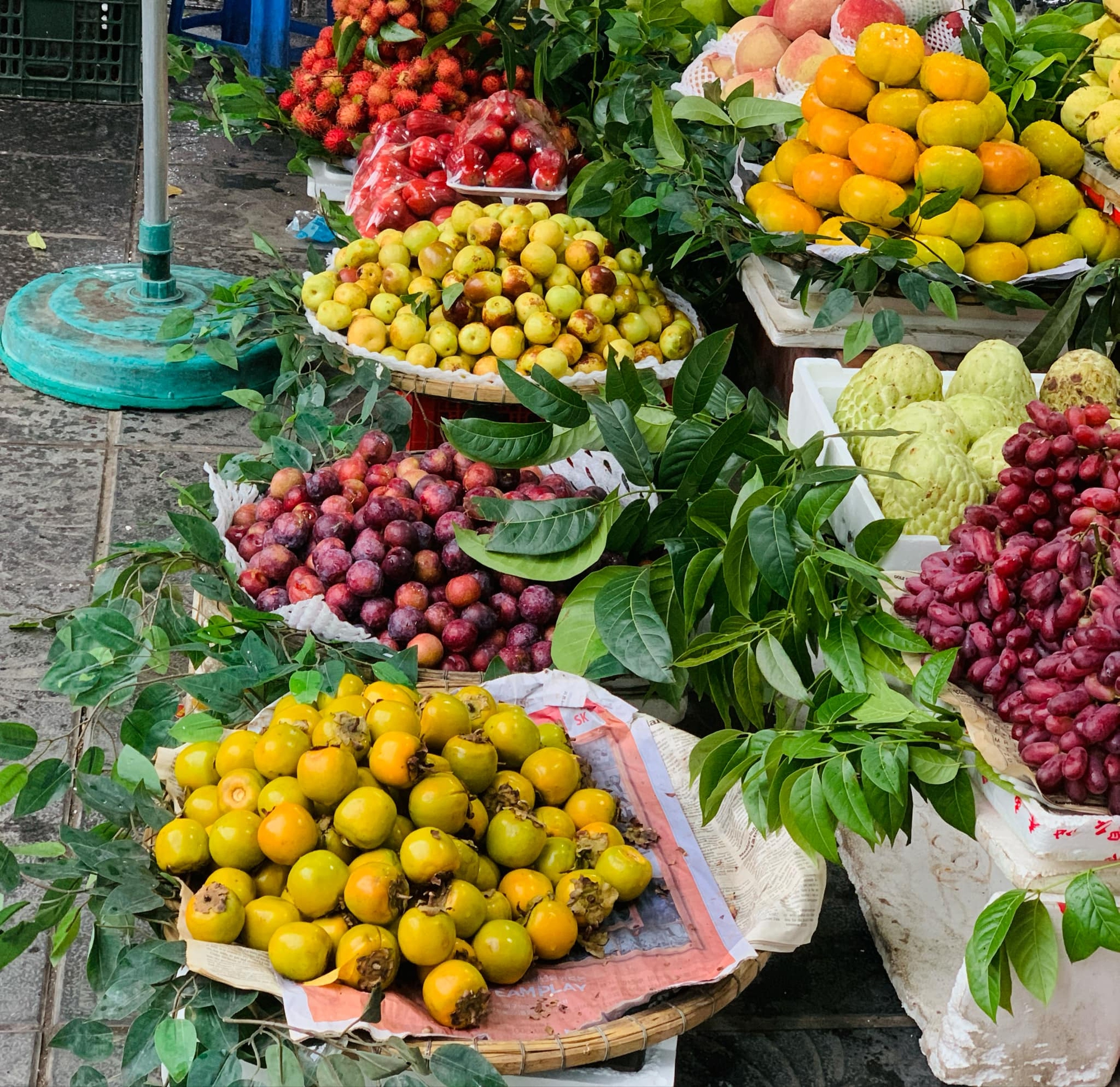 Ăn hồng kiểu này dễ bị tắc ruột, ngộ độc: Chuyên gia nhắc nhở điều cần biết trước khi ăn để tránh nguy hiểm- Ảnh 2.