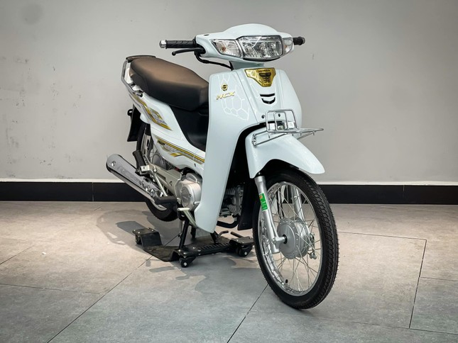 Honda Dream 125 giá hơn 100 triệu đồng tại Việt Nam- Ảnh 1.