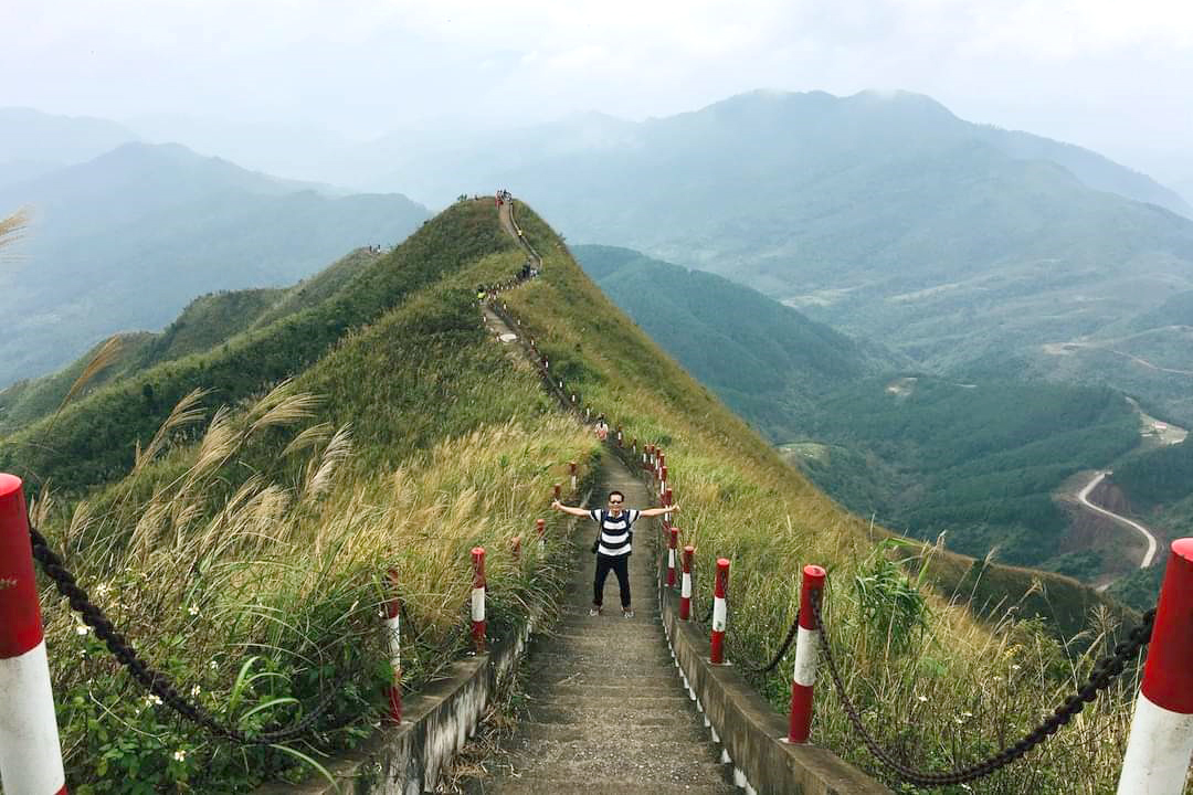 Ngoài biển, Quảng Ninh còn có một vùng núi hoang sơ được ví như "Sa Pa thu nhỏ", cách Hạ Long hơn 100km- Ảnh 18.