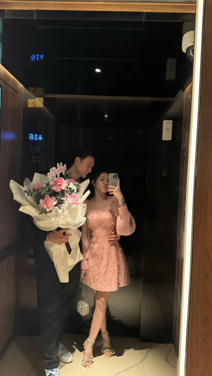 Vợ bầu của Đặng Văn L&acirc;m khoe ch&acirc;n d&agrave;i thẳng tắp, l&aacute;i xế hộp đi chơi, được mẹ chồng khen th&ocirc;ng minh v&igrave; c&aacute;ch chăm s&oacute;c gia đ&igrave;nh- Ảnh 5.