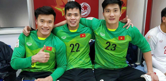 Gia cảnh kh&oacute; khăn của cầu thủ U23 Việt Nam lứa kỳ t&iacute;ch Thường Ch&acirc;u vừa thất nghiệp, từng vay vợ để gi&uacute;p mẹ điều trị ung thư- Ảnh 2.