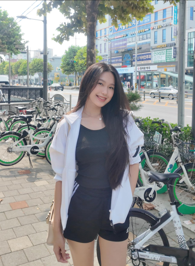 Thủy Ti&ecirc;n đưa C&ocirc;ng Vinh đi chữa chấn thương phải mang theo nồi để nấu cơm, Do&atilde;n Hải My đi c&ugrave;ng Văn Hậu check-in sang chảnh, sao m&agrave; gi&agrave;u thế?- Ảnh 2.