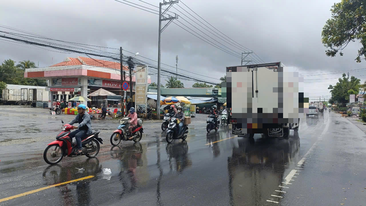 B&eacute; trai ở Bạc Li&ecirc;u đi b&aacute;n v&eacute; số rồi mất t&iacute;ch b&iacute; ẩn- Ảnh 4.