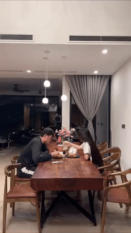 Vợ bầu của Đặng Văn L&acirc;m khoe ch&acirc;n d&agrave;i thẳng tắp, l&aacute;i xế hộp đi chơi, được mẹ chồng khen th&ocirc;ng minh v&igrave; c&aacute;ch chăm s&oacute;c gia đ&igrave;nh- Ảnh 4.