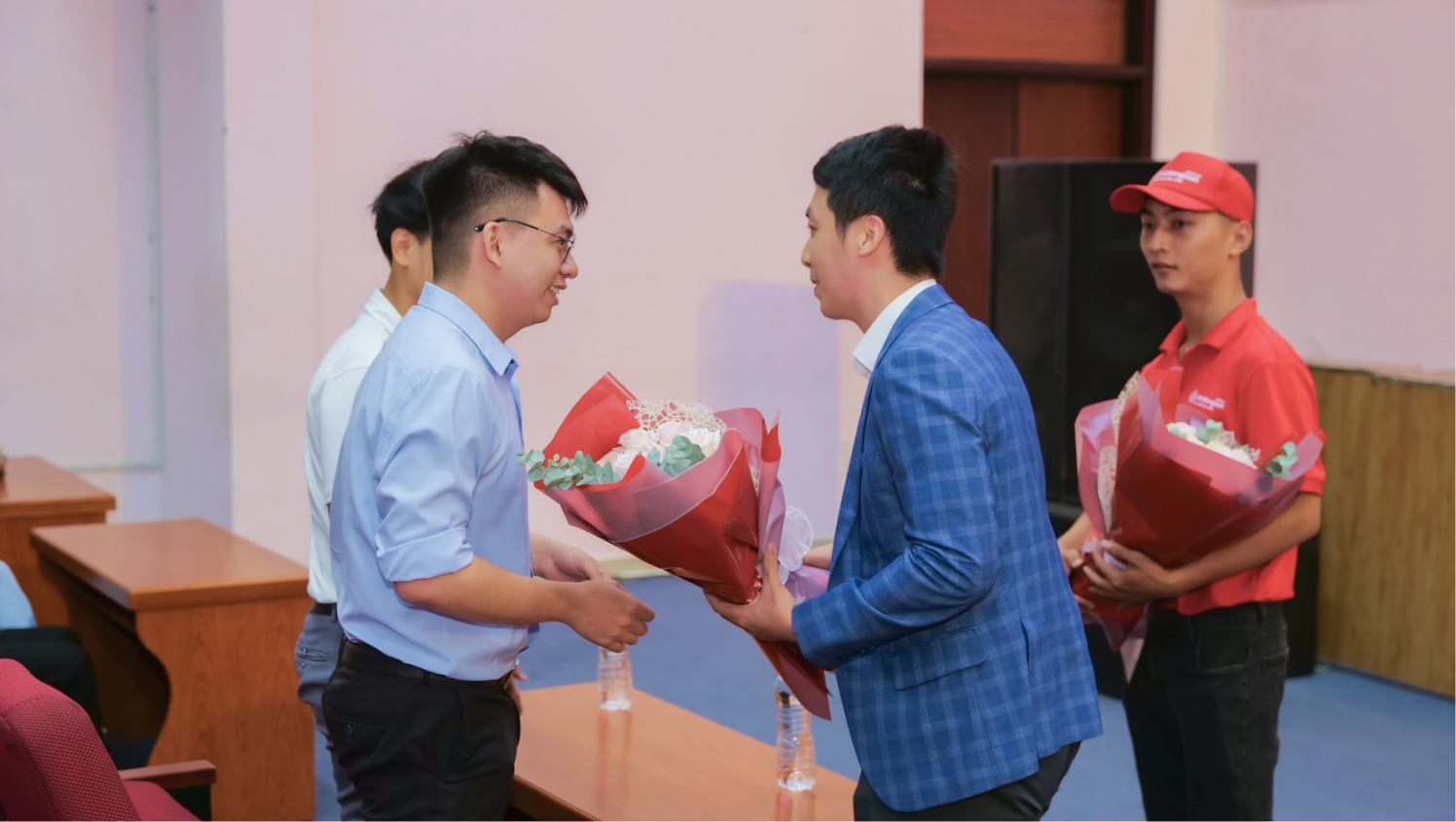 Chuyện tiền nong Gen Z: Khoản đầu tư sinh lời nhất ch&iacute;nh l&agrave; đầu tư cho bản th&acirc;n- Ảnh 15.