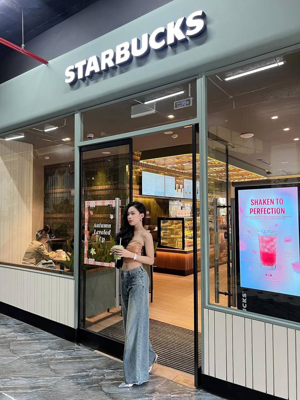 Starbucks khai trương cơ sở mới: Nơi chill từ sáng sớm, nơi nằm gọn trong TTTM lại khiến dân tình “mừng rớt nước mắt”- Ảnh 7.