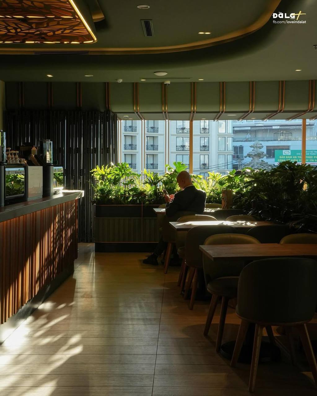 Starbucks khai trương cơ sở mới: Nơi chill từ sáng sớm, nơi nằm gọn trong TTTM lại khiến dân tình “mừng rớt nước mắt”- Ảnh 4.