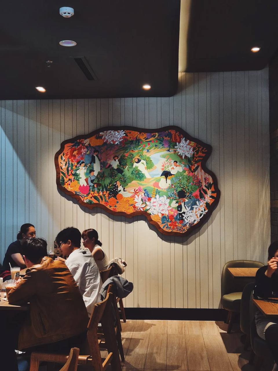 Starbucks khai trương cơ sở mới: Nơi chill từ sáng sớm, nơi nằm gọn trong TTTM lại khiến dân tình “mừng rớt nước mắt”- Ảnh 8.