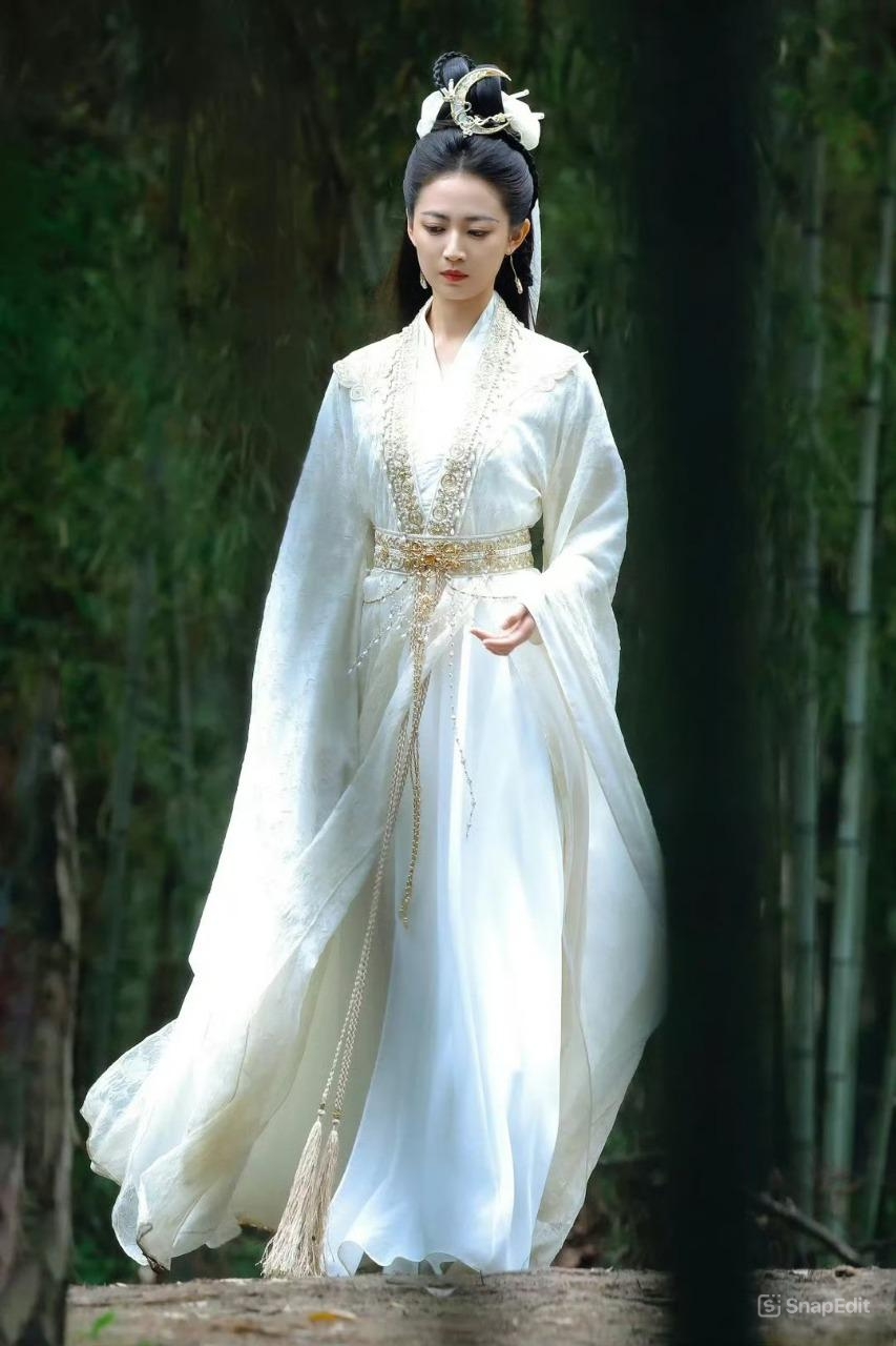 Mỹ nhân Hoa ngữ đóng Bạch Y Quan Âm xé truyện bước ra: Đã đẹp còn lụy tình, vào vai ác vẫn không ghét nổi- Ảnh 5.