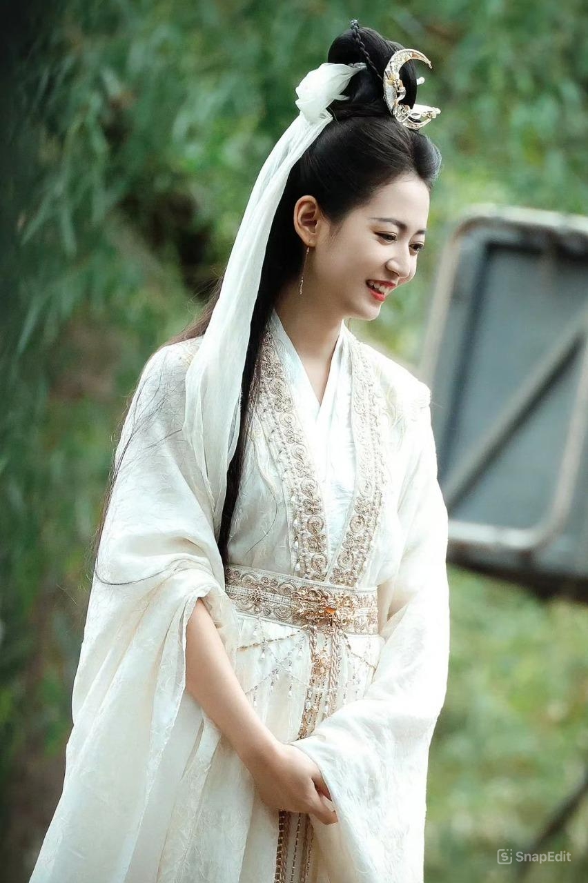 Mỹ nhân Hoa ngữ đóng Bạch Y Quan Âm xé truyện bước ra: Đã đẹp còn lụy tình, vào vai ác vẫn không ghét nổi- Ảnh 4.