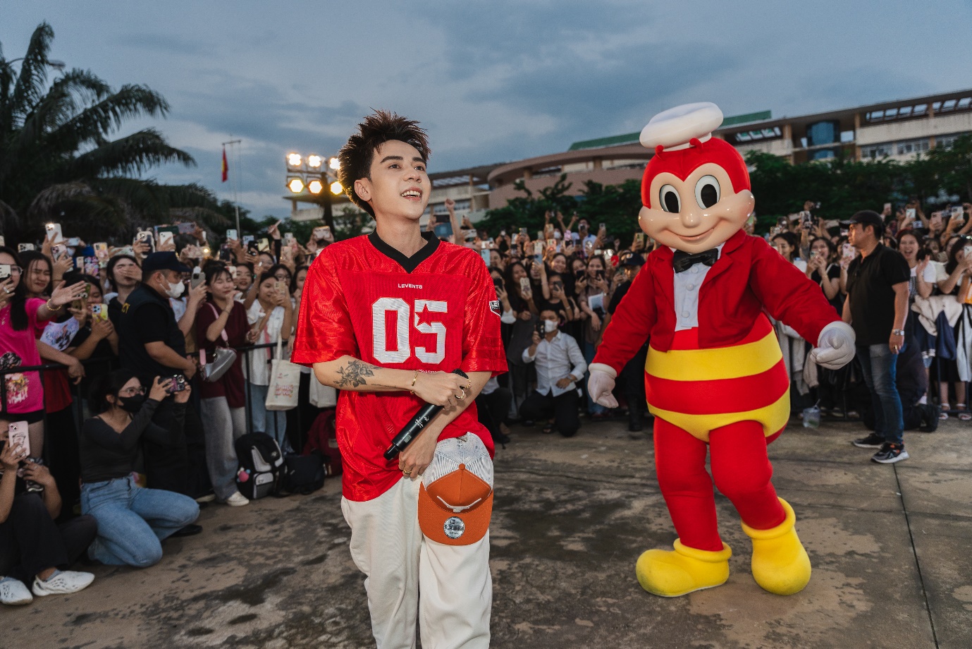 "Lớp Học Đáp Vui" của Jollibee tạo ấn tượng mạnh với các bạn GenZ ở Thành phố Hồ Chí Minh- Ảnh 5.