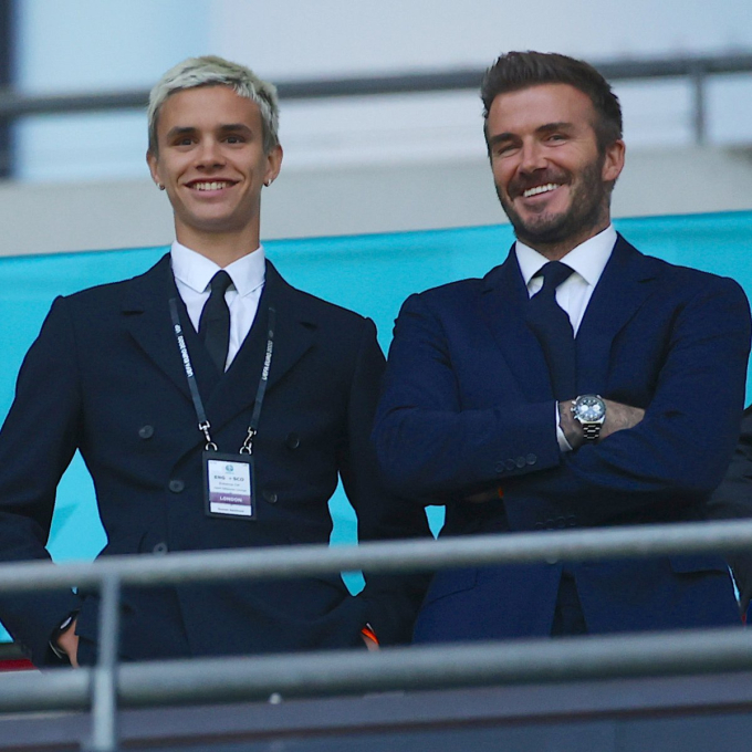 "Tóm dính" con trai Beckham tình tứ cùng bạn gái mới giữa phố, danh tính cô nàng gây chú ý- Ảnh 6.