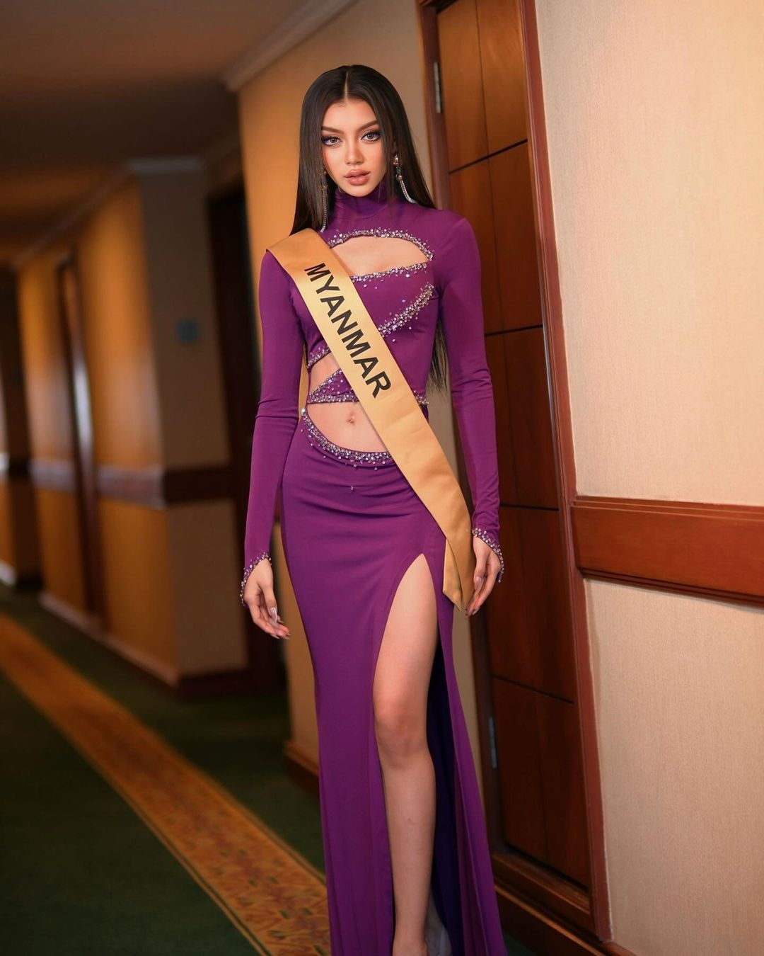 "Búp bê sống" của Miss Grand International 2024: Khiến Quế Anh "tàng hình" khi đứng cạnh, được bình chọn áp đảo nhưng đang bị tố gian lận- Ảnh 8.