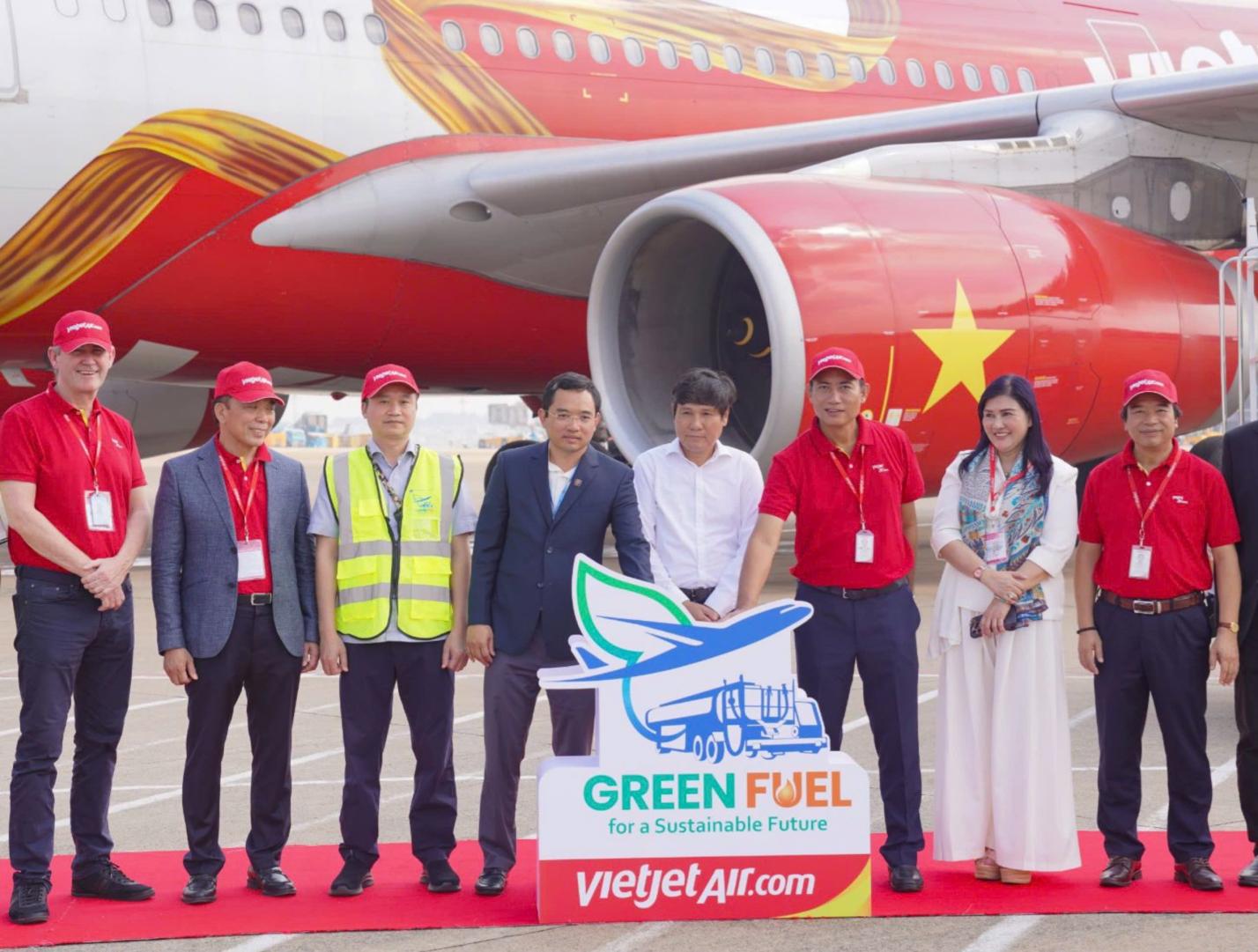 Vietjet tiên phong khai thác chuyến bay đầu tiên sử dụng nhiên liệu hàng không bền vững- Ảnh 1.