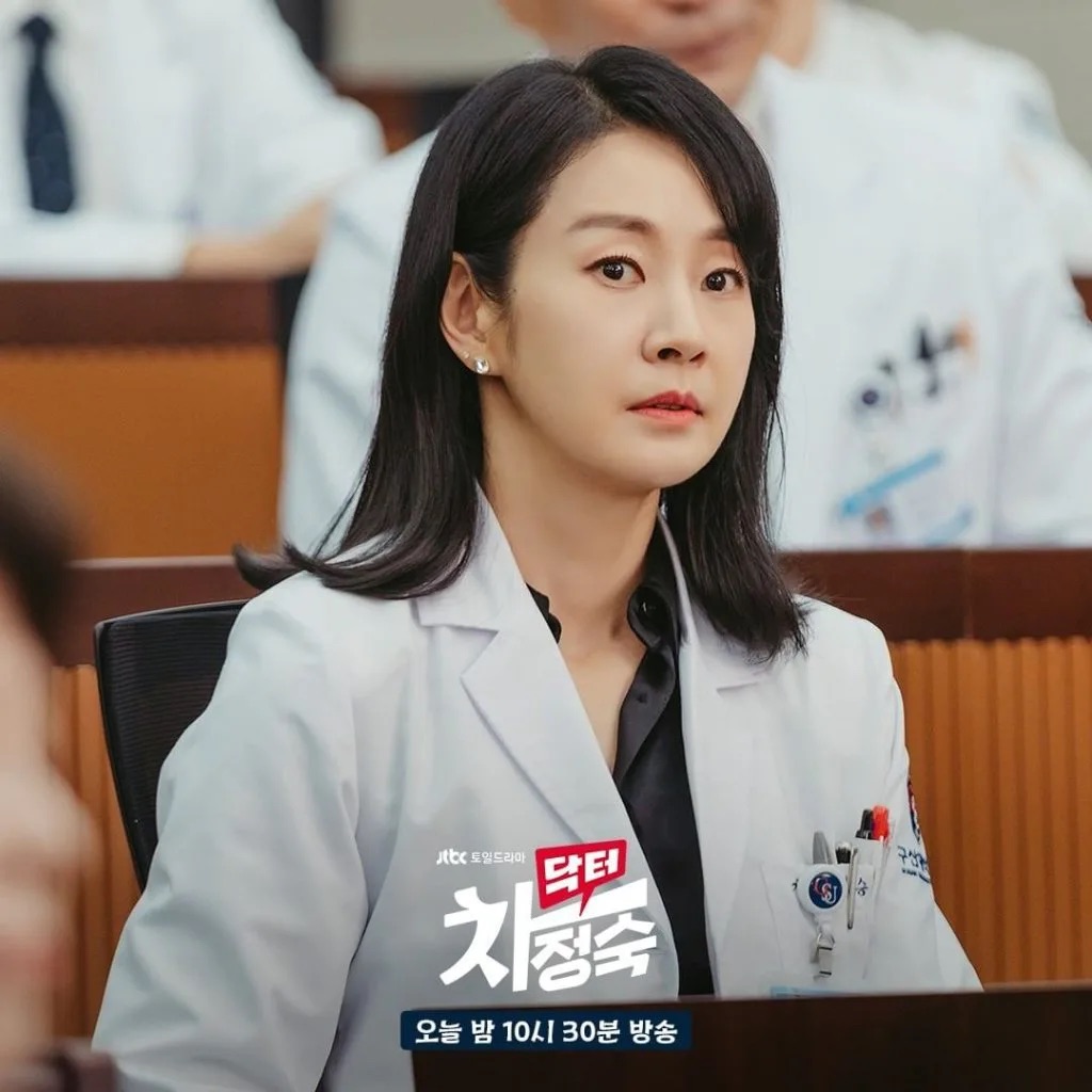 Vai nàng Dae Jang Geum vốn là của mỹ nhân này: Visual kém xa Lee Young Ae, sự nghiệp tụt dốc vì 1 tin đồn- Ảnh 5.