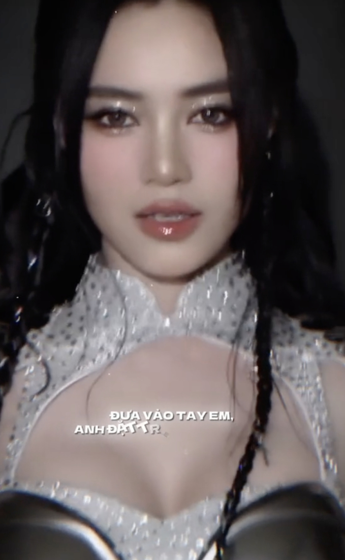 Visual chấn động của LUNAS ở Concert 