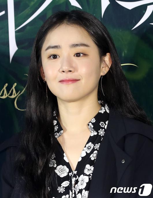 Ngoại hình gây hoang mang tột độ của “em gái quốc dân” Moon Geun Young- Ảnh 6.