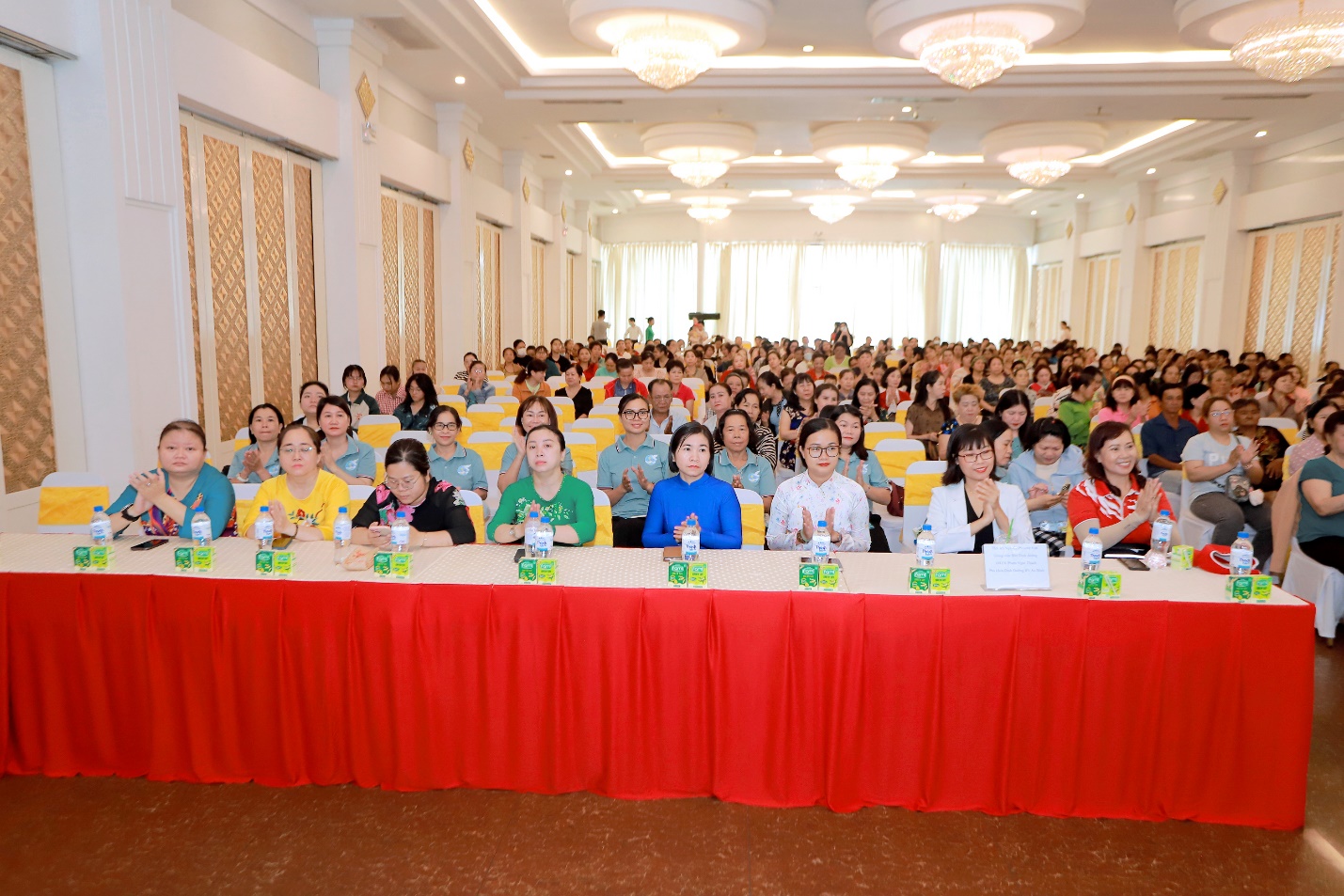 Th&aacute;ng của ph&aacute;i đẹp, kh&aacute;m ph&aacute; b&iacute; quyết &ldquo;khỏe đẹp trăm phần&rdquo; c&ugrave;ng Fami Green Soy- Ảnh 3.