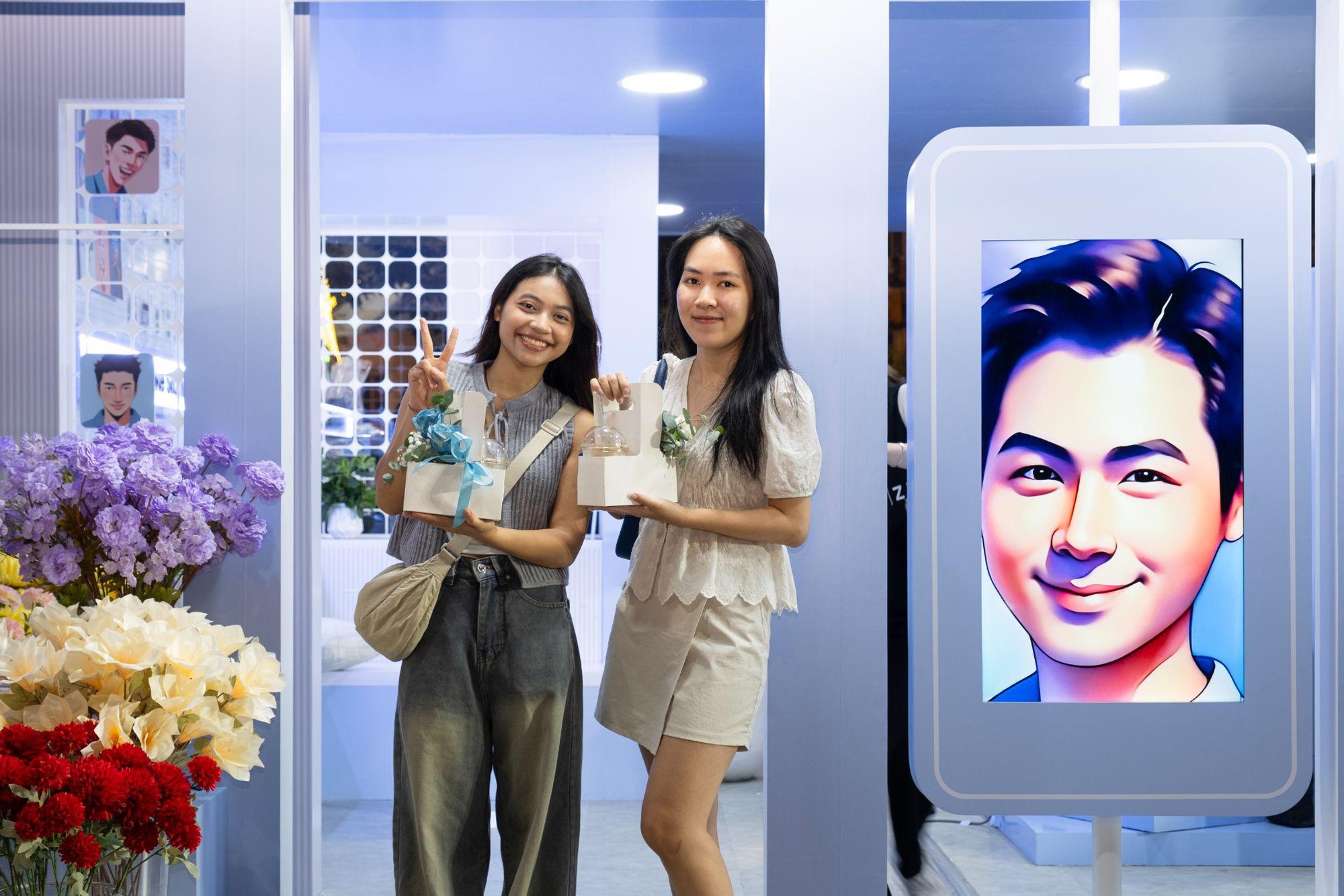 Giới trẻ nói gì về quán "cà phê công nghệ" Interactive Galaxy AI siêu hot tại Saigon Centre?- Ảnh 9.