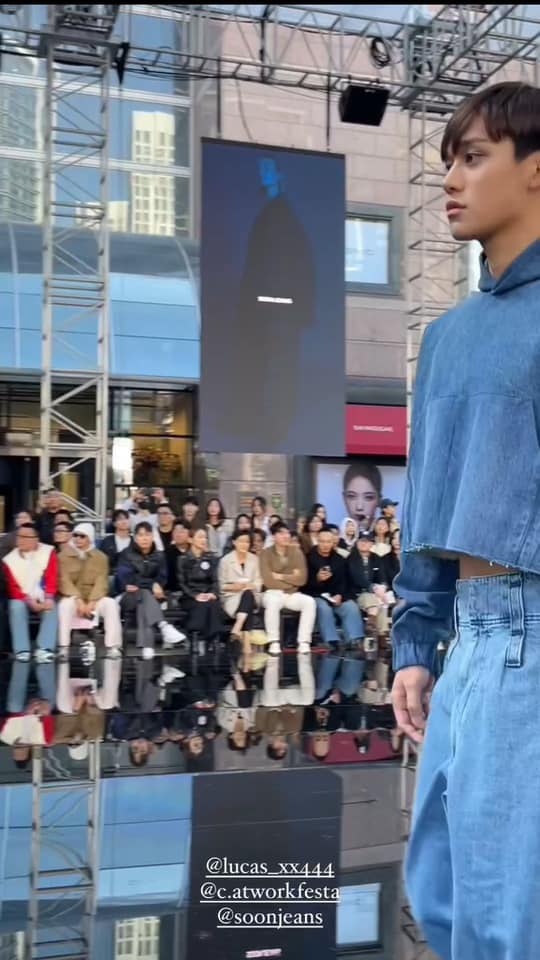 Mỹ nam dính liên hoàn phốt trở lại với màn catwalk khiến dân tình nóng mắt, nhan sắc ngày càng "thảm"- Ảnh 6.