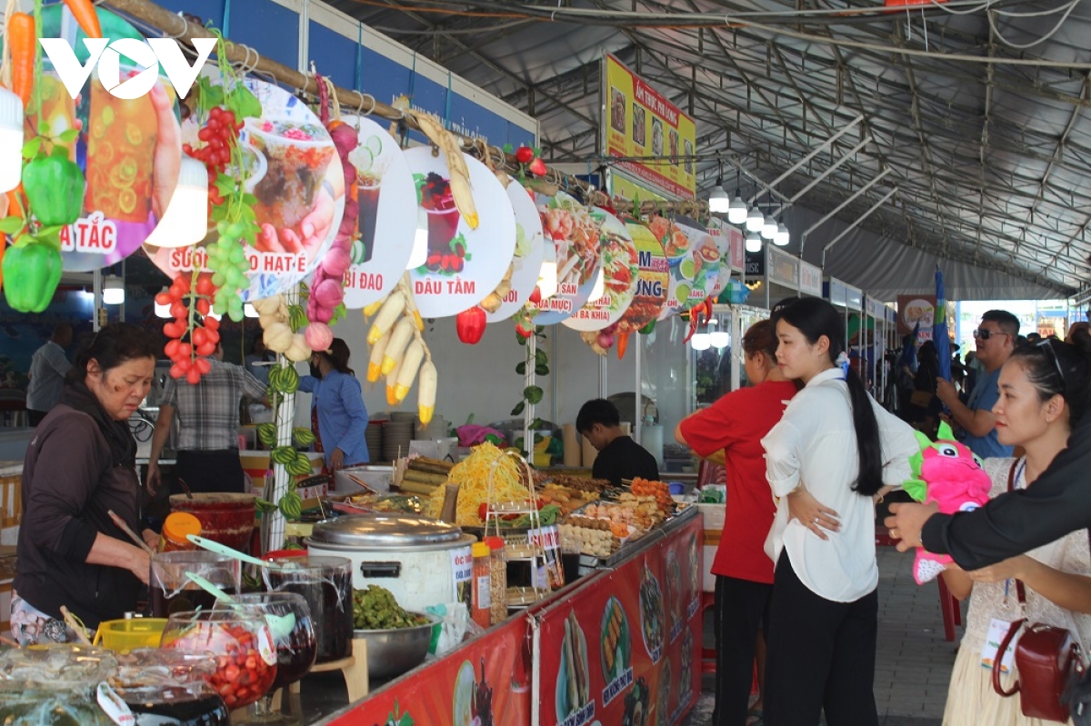 Món "Lẩu thả Phan Thiết" sẽ xác lập kỷ lục châu Á tại Tuần lễ Du lịch Bình Thuận- Ảnh 3.