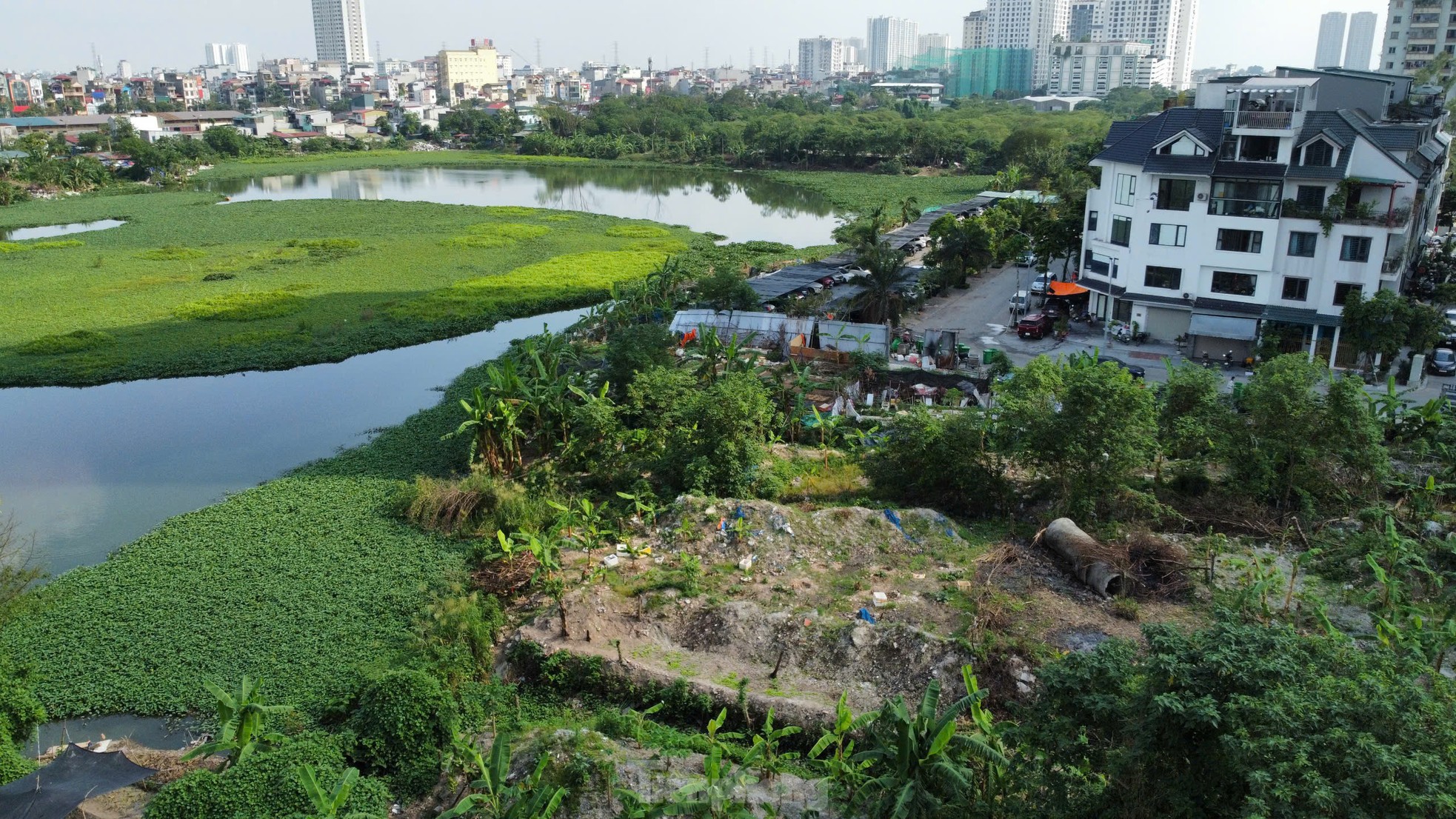 Hà Nội: Sau san phẳng hồ 3,5ha, thêm một hồ mới bị san lấp- Ảnh 7.