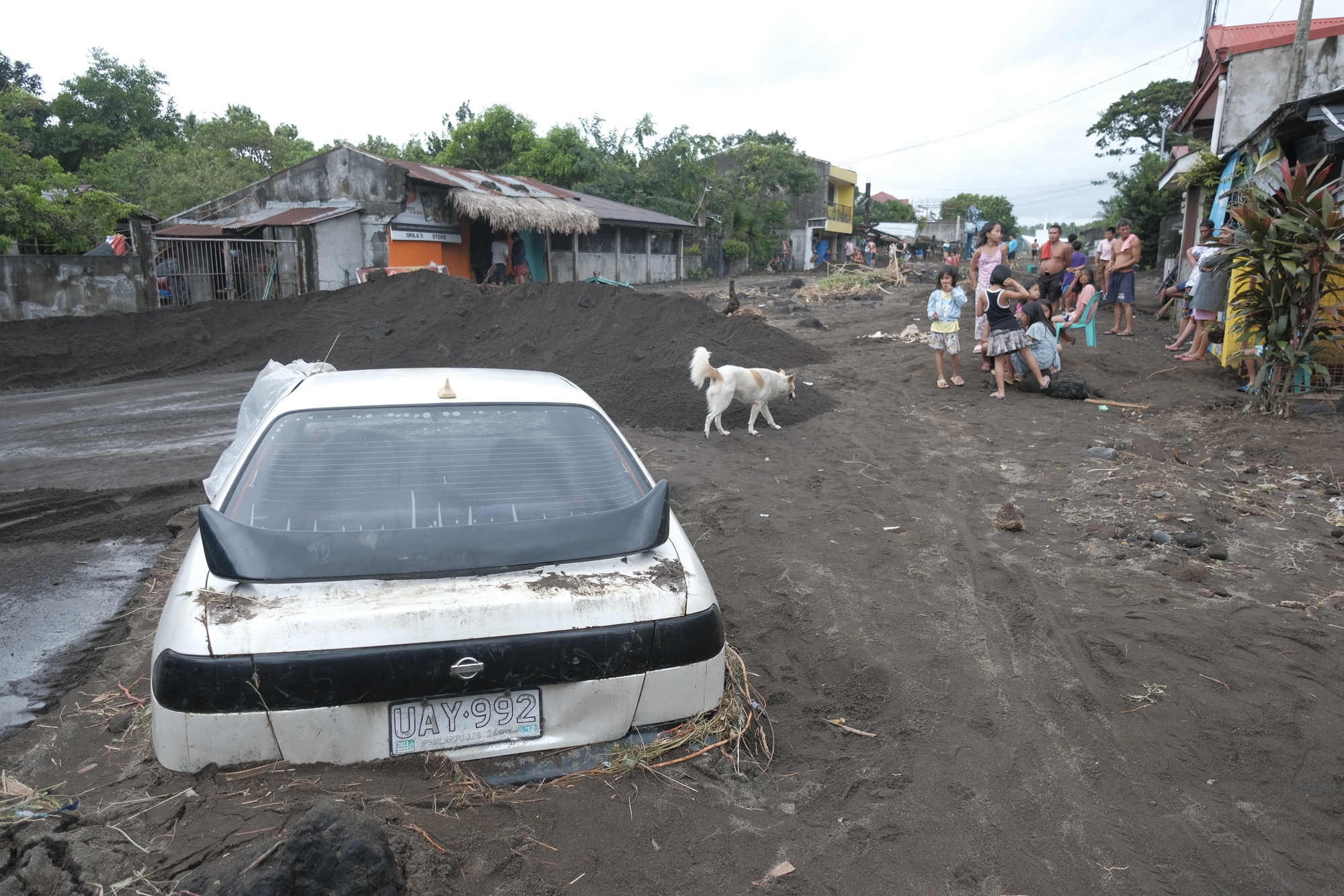 Bão Trami gây thiệt hại nghiêm trọng ở Philippines, ít nhất 40 người chết- Ảnh 1.