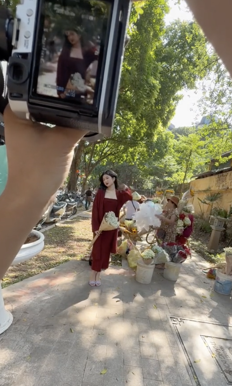 "Tóm dính" Nàng Mơ qua ống kính camera thường, visual ra sao mà netizen phải nhắc đến Lọ Lem?- Ảnh 1.