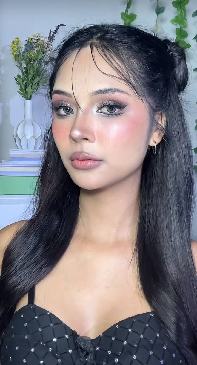 Kiểu makeup giống hà mã đang viral khắp cõi mạng, dự sẽ thành hot trend 2024- Ảnh 3.