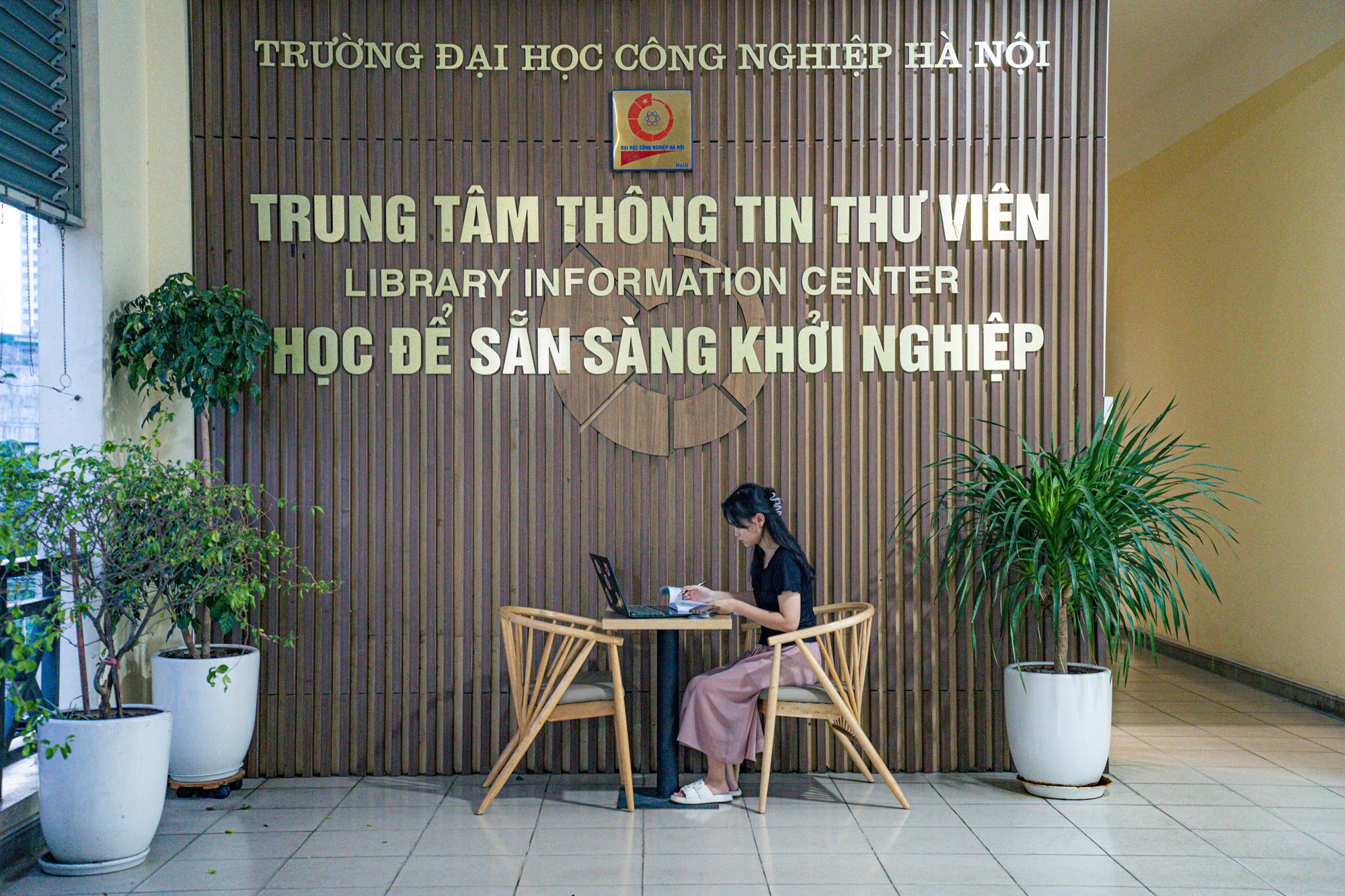 Trường ĐH ở Hà Nội liên tục mở thêm cơ sở mới, mỗi năm tuyển sinh 7.000-8.000 sinh viên, năm 2025 phấn đấu một mục tiêu lớn- Ảnh 5.