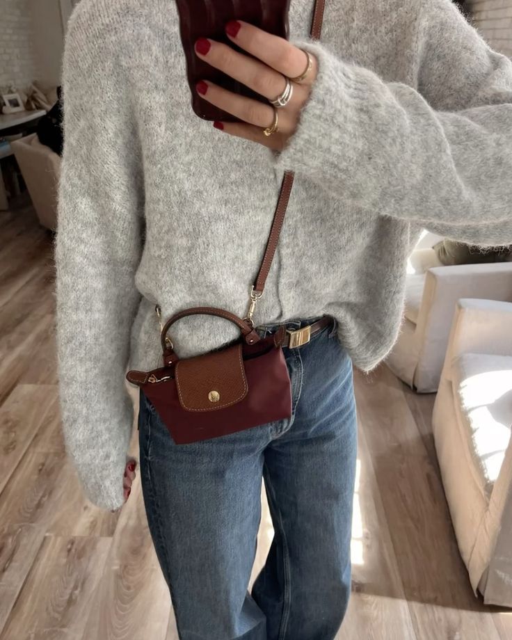 Có gì hot ở chiếc túi Longchamp dáng mini này mà dân công sở không ngại đầu tư sưu tầm đủ màu- Ảnh 6.