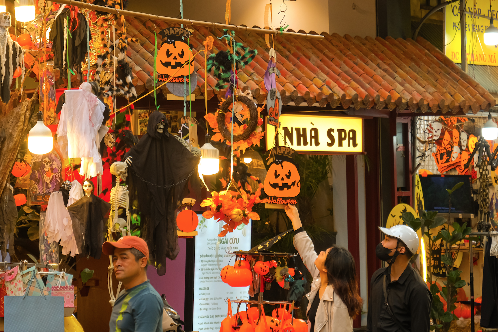 Hot: Dân tình tìm ra bạn Lan trong bài toán đạp xe "huyền thoại" ngay thời điểm mùa Halloween- Ảnh 9.