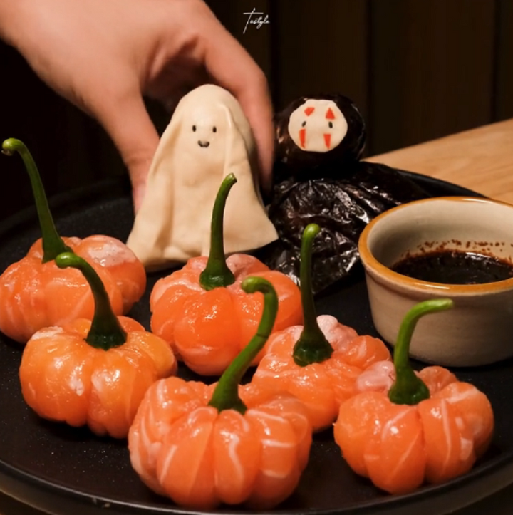 Dân mạng so tài bằng các mâm tiệc Halloween 'nhìn là giật mình'- Ảnh 13.