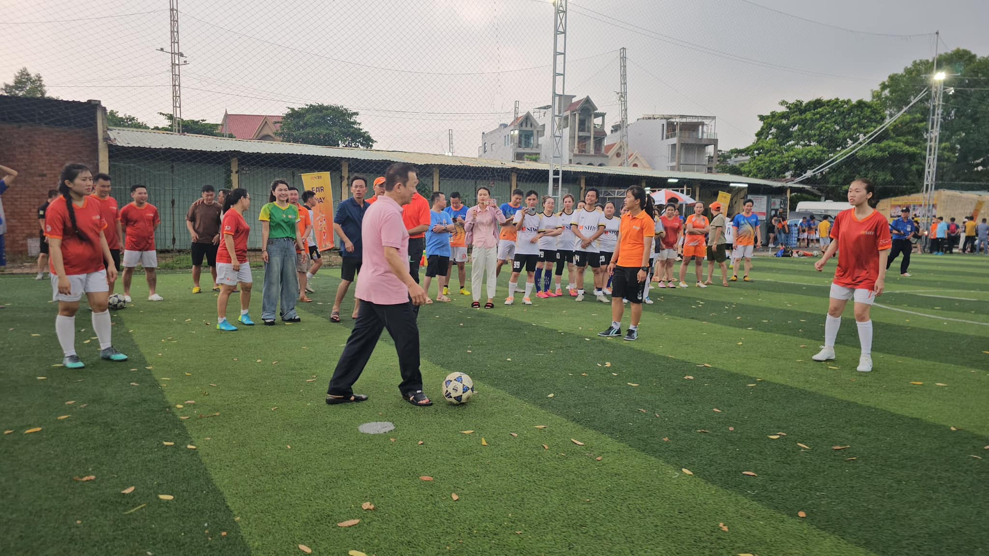 Khi bóng đá trở thành tình yêu và lan tỏa- Ảnh 1.