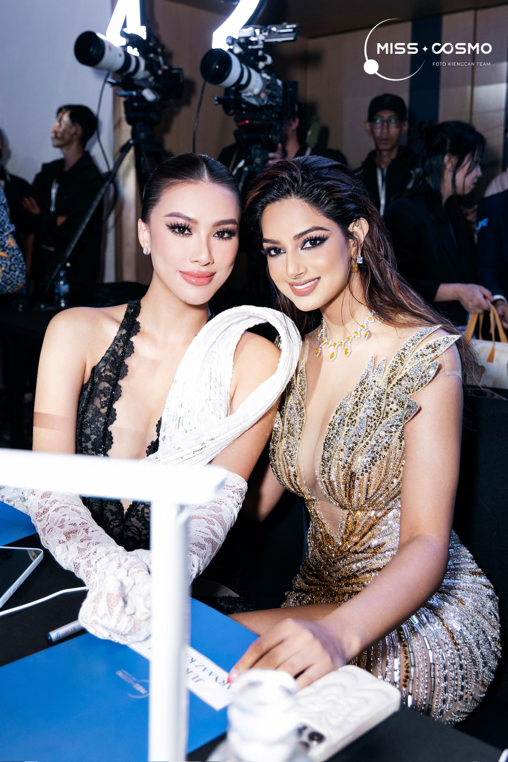 Á hậu Kim Duyên đọ sắc cùng Miss Universe 2021- Ảnh 3.