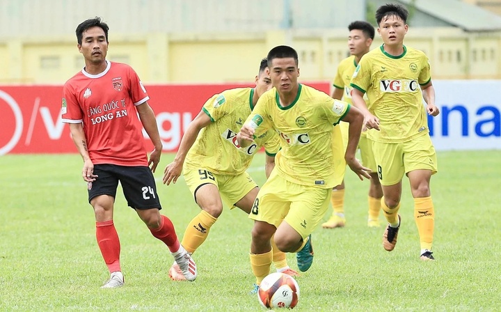 Từng có biệt danh "siêu nhân", cựu cầu thủ HAGL không tìm được việc ở V.League- Ảnh 1.