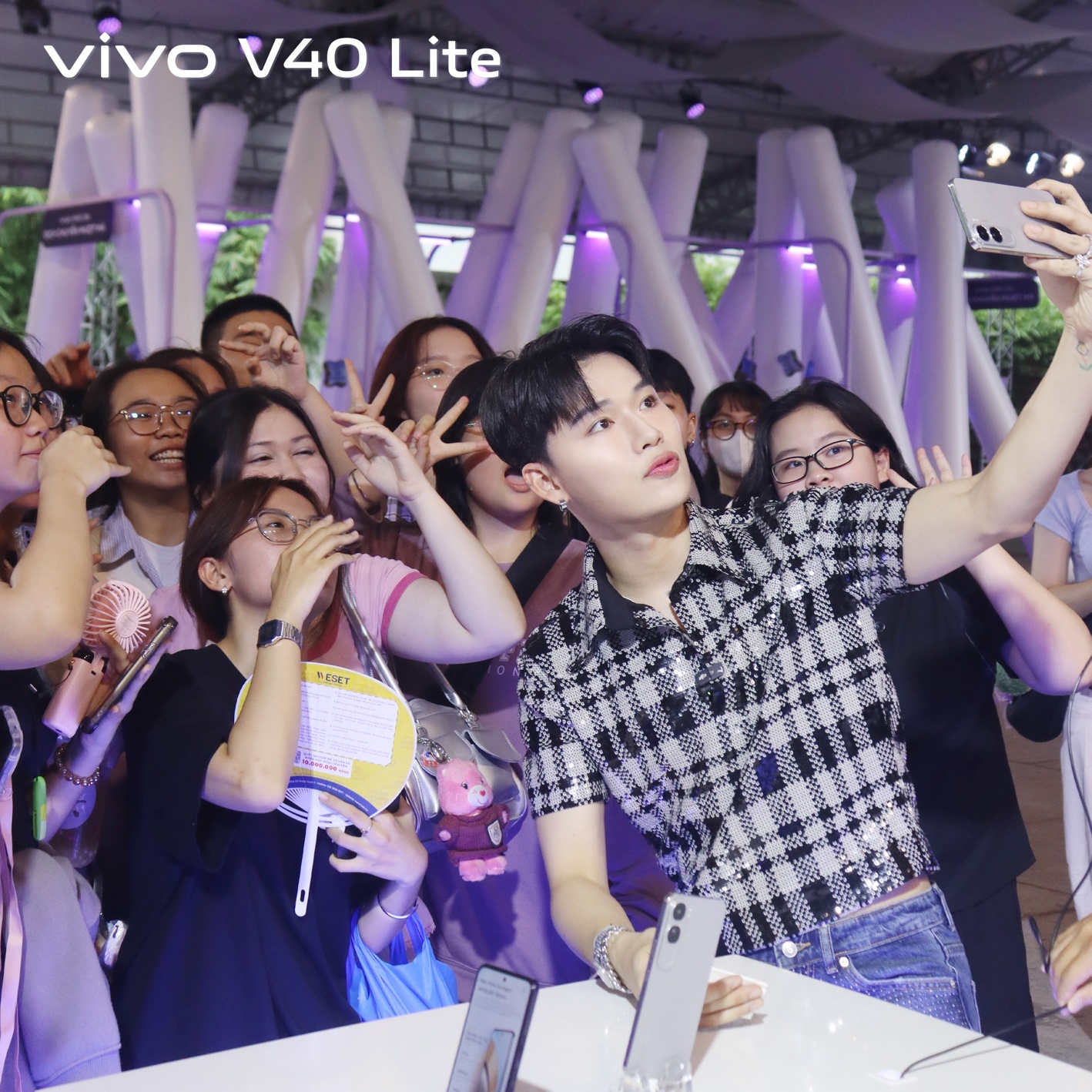 vivo Việt Nam mang đến trải nghiệm vivo V40 Lite khác biệt tại sự kiện “Bền Mượt Vượt Thời Gian