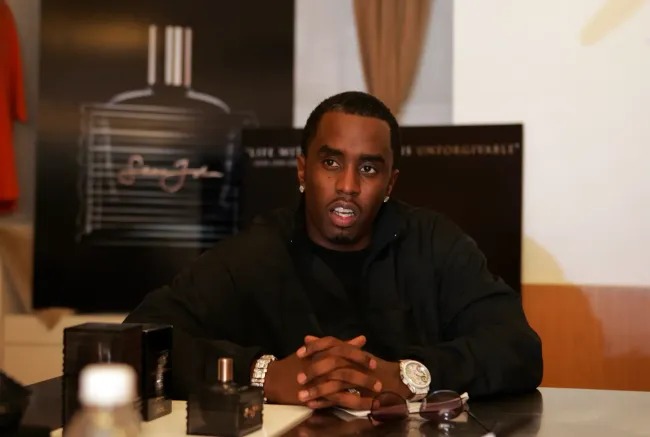 Sợ liên đới với Sean "Diddy" Combs, nhiều ngôi sao trả tiền nạn nhân