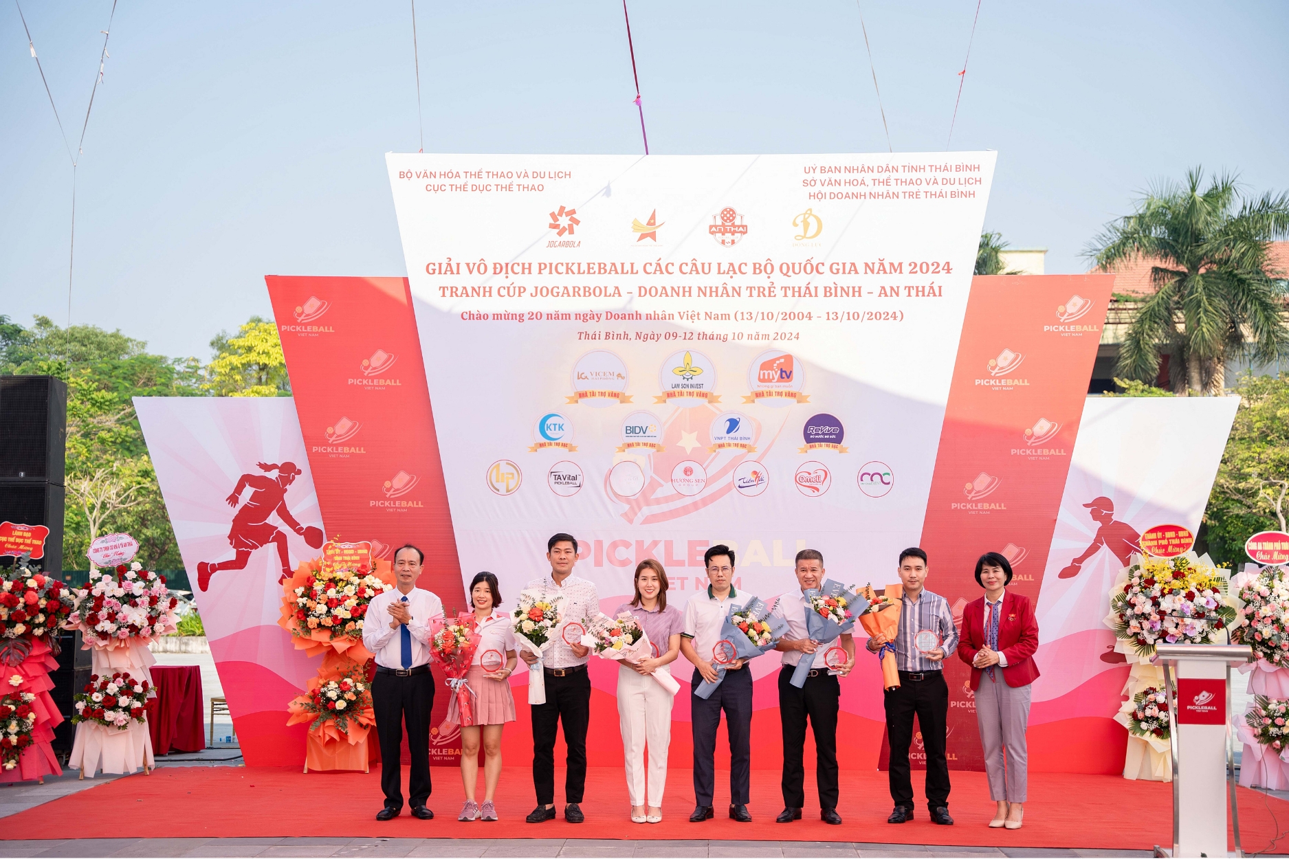 Khai mạc Giải vô địch Pickleball các câu lạc bộ quốc gia 2024: 350 VĐV tranh tài, giải thưởng lên đến 250 triệu đồng- Ảnh 1.