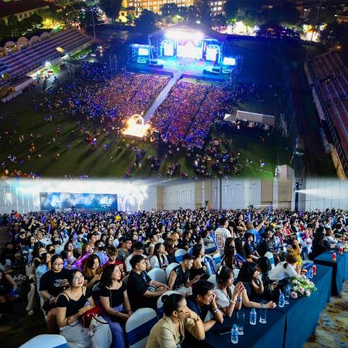 Hơn 15.000 khán giả quẩy bung nóc tại AU FES 2024 - Đại tiệc sinh nhật Audition 18 tuổi!- Ảnh 1.