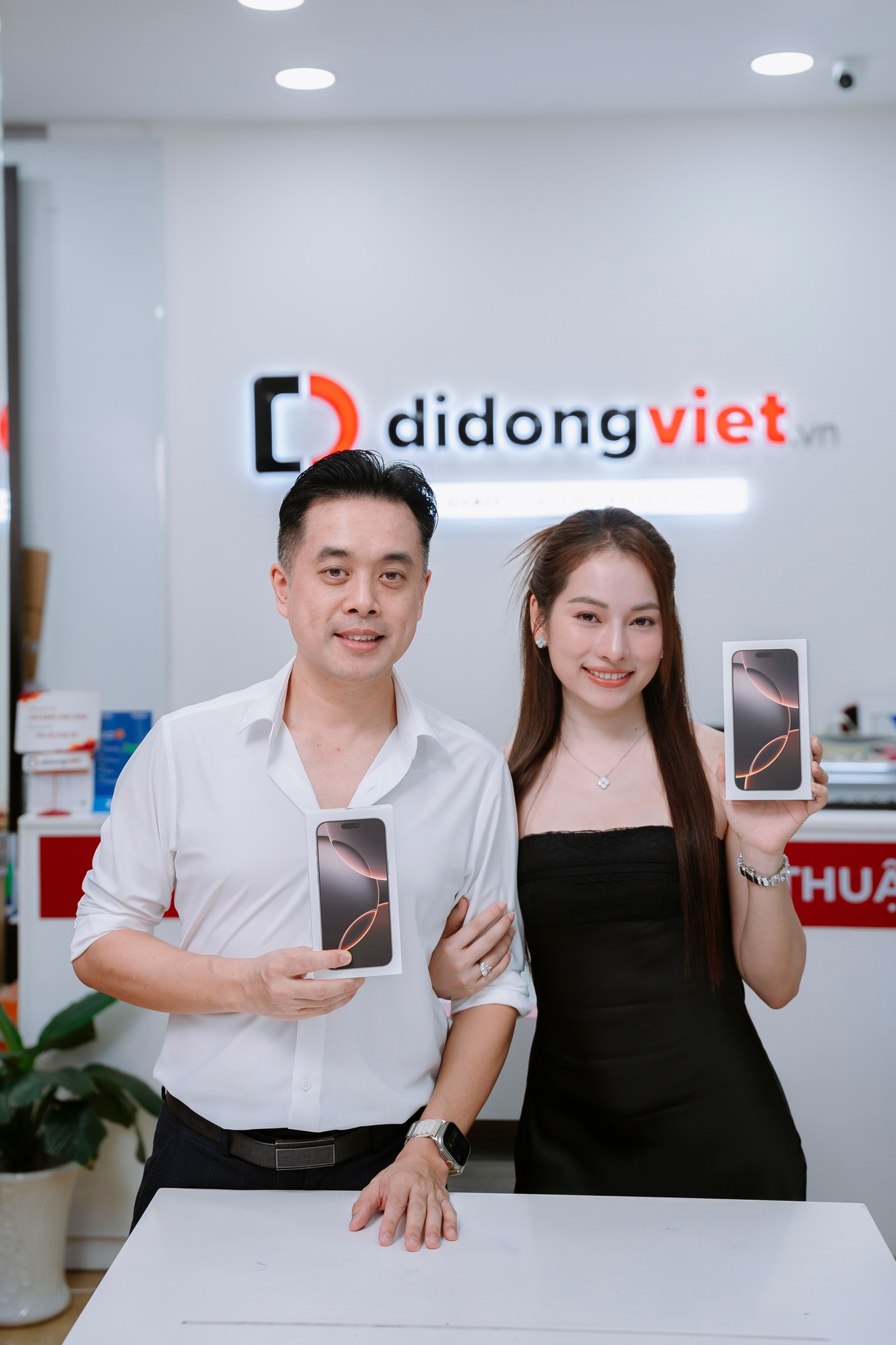 DJ Mie khoe ảnh đi sắm iPhone 16, nhan sắc thăng hạng không kém lúc tham gia Chị Đẹp- Ảnh 7.